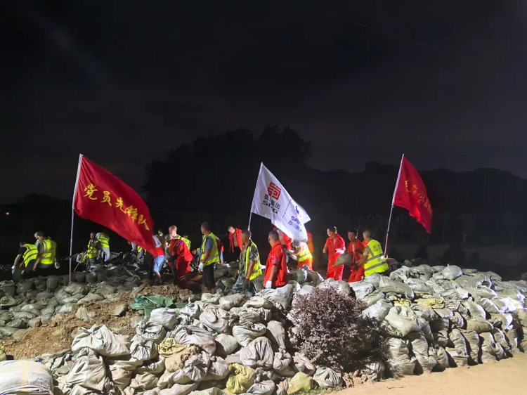 含贊量滿滿！公司收到來(lái)自安徽的榮譽(yù)錦旗、證書(shū)和感謝信