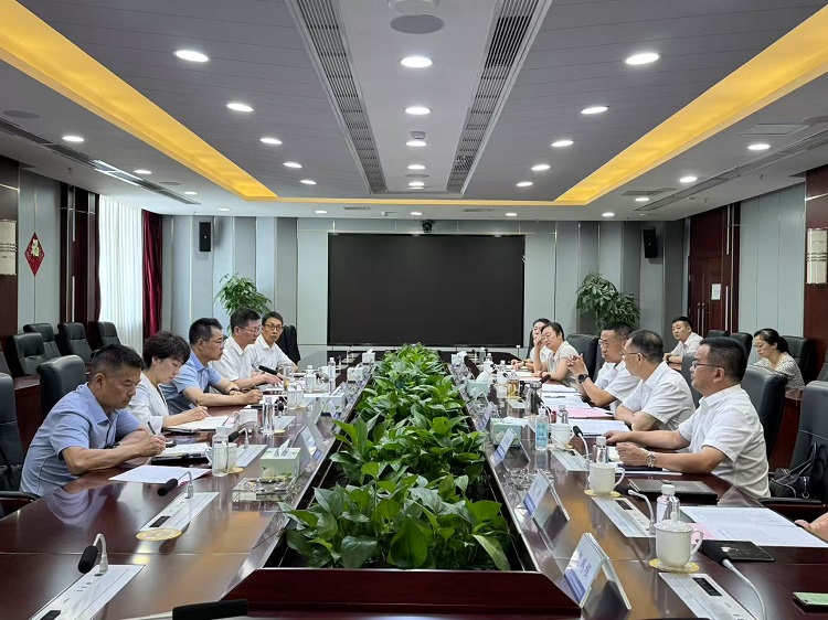 成都市副市長王鋒君一行赴四川路橋集團(tuán)開展調(diào)研